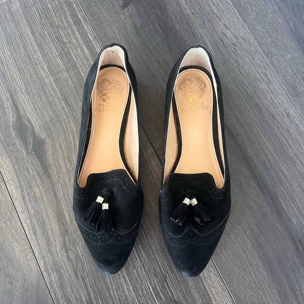 Vince Camuto women’s flat shoes size 8.5